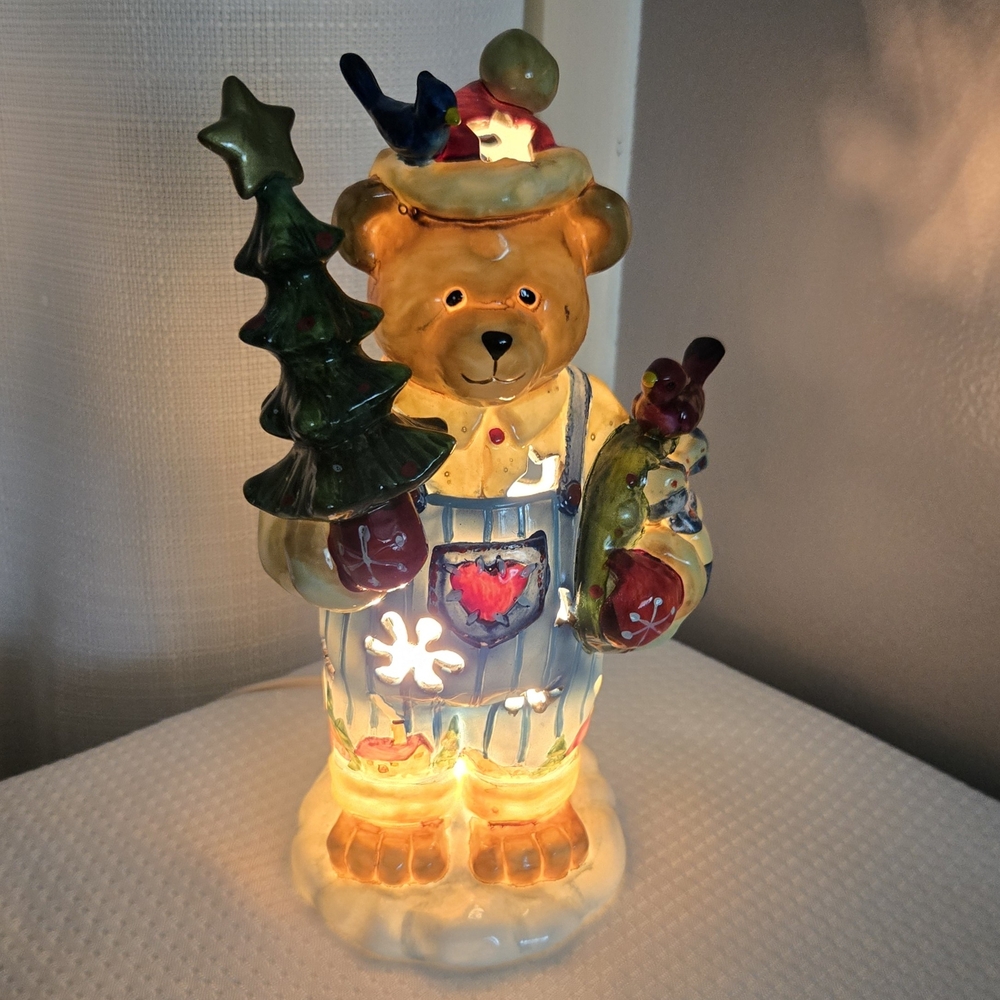 Vtg Christmas Teddy Bear Nightlight Figurine 9" Tree Bird Cabin Nature Animal
